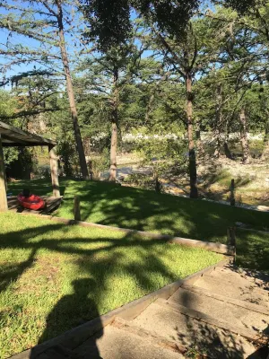 A perfect family vacation on the Frio River.