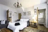 The cottage is a short walk to the Station, with trains to Liverpool / chester,