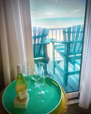 Topsail Paradise-Self Check-in and Steps to Beach! Отели в г. Стамп Саунд