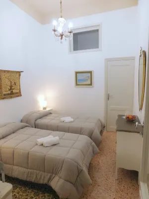 Large apartment for exclusive use on the sea