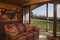 Romantic glamping cabin near beautiful Rye Các khách sạn ở Winchelsea