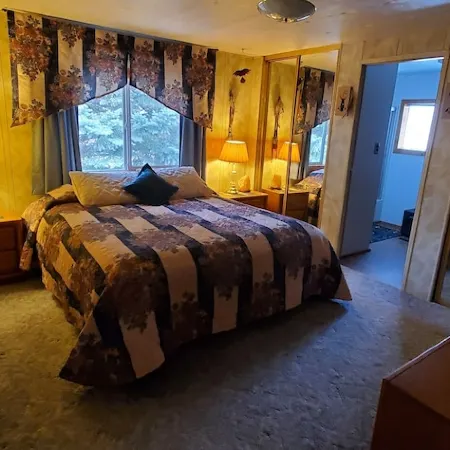 On Salmon River, quiet, private, house, where you can still see the milky way,