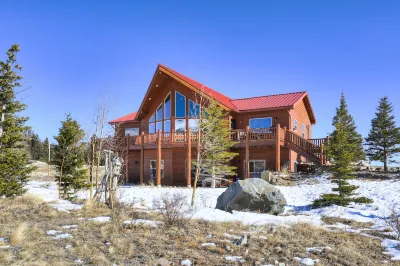 Elite Mountain Estate w/ Game Room & Private Acres