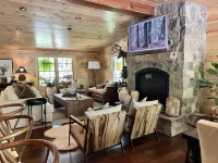 NEW ADIRONDACK LUXURY CABIN WITH YEAR-ROUND HEATED PLUNGE POOL