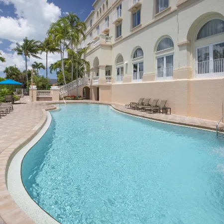 Hilton Naples