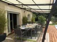 Villa with Swimming Pool, Large Terrace, All Comfort, Enclosed Garden, Calm.