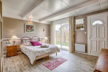 Dépendance Privée du Domaine de la Calotine 4