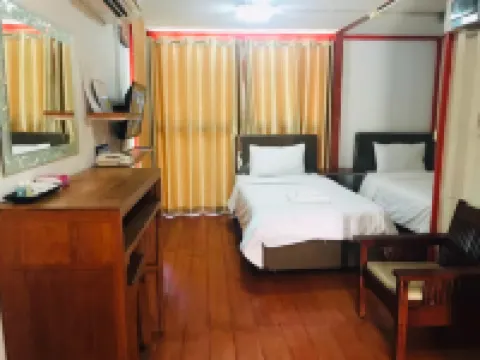 Doth Hotel Ayutthaya Hotels near Wat Sakae