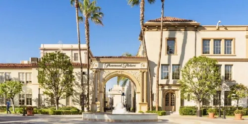 Modern Luxury Bungalow with a Pool in Larchmont Village