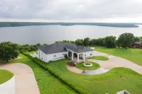 Lakehouse with private pool - Wifi