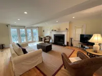 East Hampton Village Getaway - right off Main Street