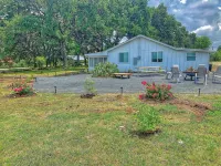 Farmhouse 534 Leakey - Amazing Hotels in Real County