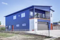 Modern King Suite + Full Kitchen + W/D + Walk to Rushmore Mall