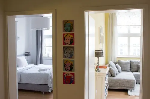 Modern 3-room apartment in the city center with Wi-Fi
