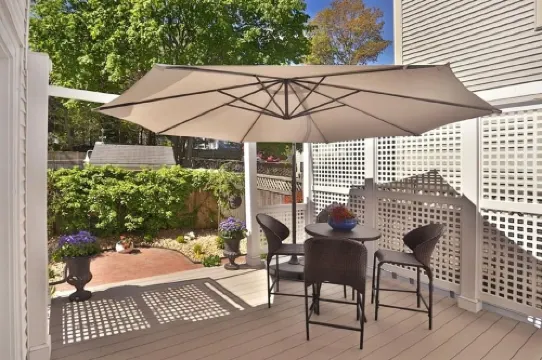 Beautiful 4 Bedroom Home in the Heart of Historic Downtown Newburyport Hotels in Newburyport