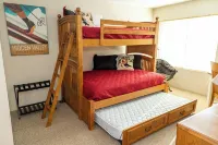 Chateau W a Ski-in Ski-out upscale 2-bedroom condo