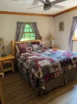 Lakefront cabin on Musser Lake! Beautiful spot to relax! Dogs welcome!