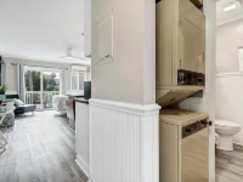 A Room With a View-1 BR Efficiency Condo Close to Everything. Hotels in Edisto Beach