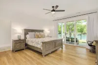 Brand New 6Br/6BA Luxury Home, 20 Min to Clemson. Flat Lot/Firepit/Pool Table!