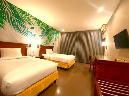 HOTEL GOLDEN SEASON