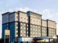 卡爾加里機場福朋喜來登酒店 鄰近University of Lethbridge Calgary Campus的酒店