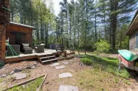 Modern Treetop Log Cabin in the Heart of Schroon Lake
