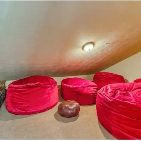 Spacious Condo with a Beautiful View and Lots to do in Brian Head UT. BL-25016