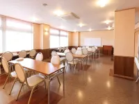 Hotel AZ Fukuoka Yame Ten Отели в г. Яме