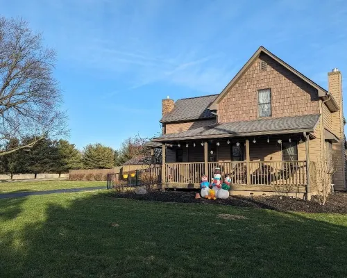 The Lazy Cat Lodge - Hot Tub - Fire Pit Hotels in Delaware County