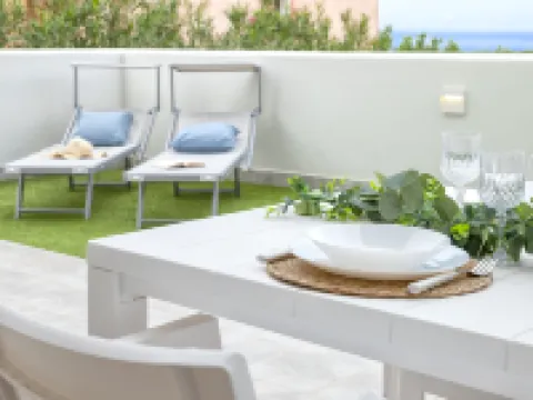 La terrazza sulla piscina