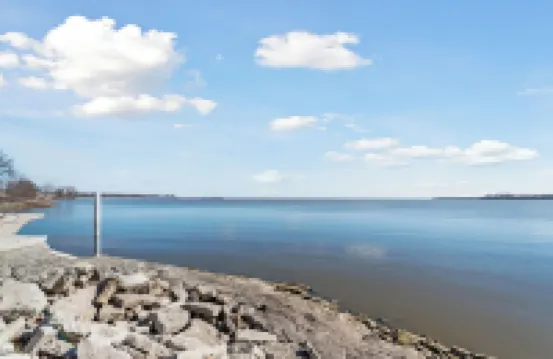 Welcome to Lakeside Magnolia Cottage