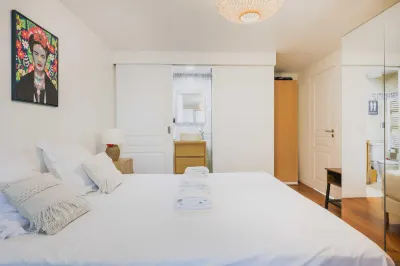 Exceptional Apt with Garden - 3Br-6P - Vincennes 뱅센느 성 주변 호텔