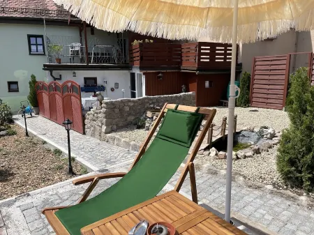 Guest house with 3 apartments, quietly located in the town center Отели в г. Фойхтванген