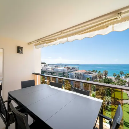 Charming oasis with terrace 4 BD for 8P - Cannes