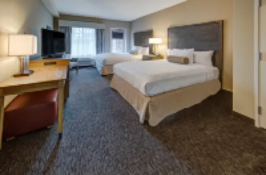 Black Fox Lodge Pigeon Forge, Tapestry Collection by Hilton Hotels in 