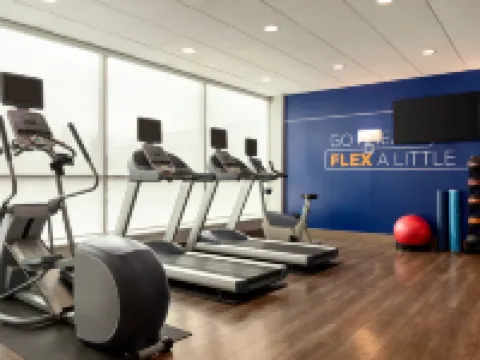 ฮอลิเดย์ อินน์ เอ็กซ์เพรส บัลติมอร์ แอท เดอะ สเตเดียมส์ บาย IHG โรงแรมในบัลติมอร์