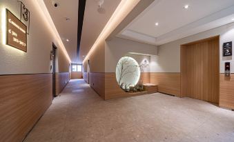 CozyTree Hotel