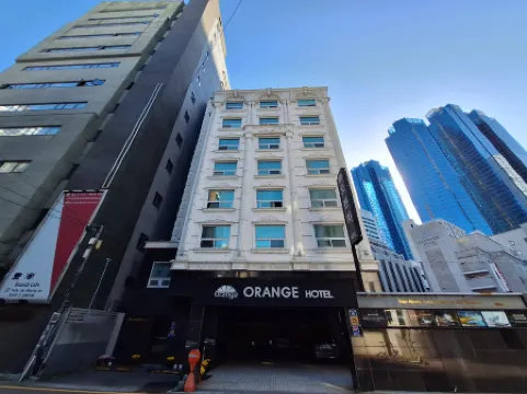 Orange Hotel
