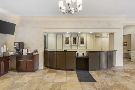 Best Western Watertown Fort Drum Отели в г. Сакетс Харбор