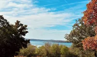 The Nest- Lake House with a View