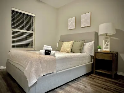 Charming 2-bedroom apartment in Durant with AC, WiFi Hotels near NexGen Growing Solutions