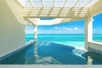 Beachfront at Windsong on the Reef - Beach
