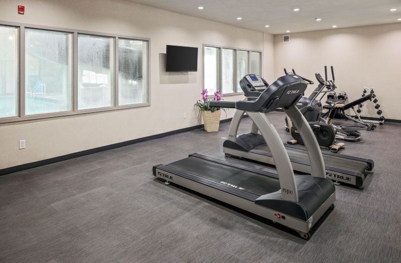 Home Inn & Suites Regina Airport photo 4