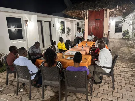 Arawak Hotel Отели в г. Леоан