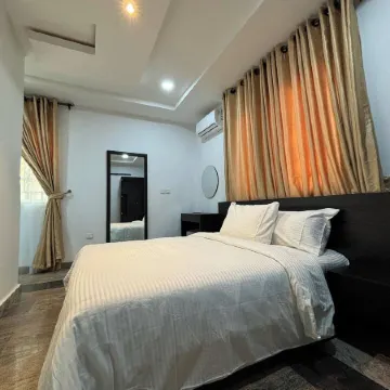 Bizzare Luxury Apartment