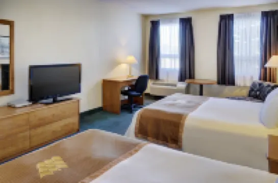 Lakeview Inns & Suites - Okotoks Hotels in 