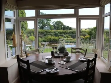 Mortimer Trail B and B