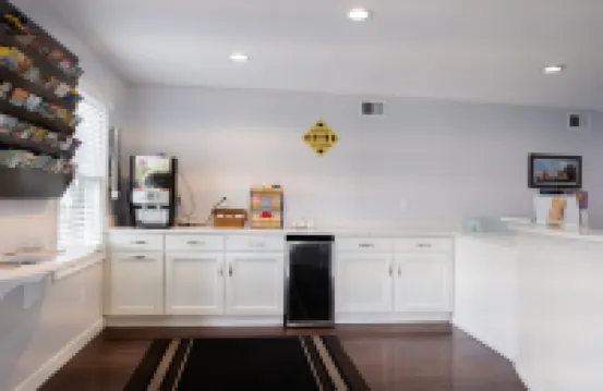 喬治湖傳統汽車旅館