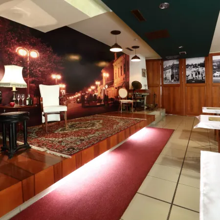 Hotel Nostalgia