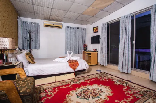 Babylon Hotel & Serviced Apartment